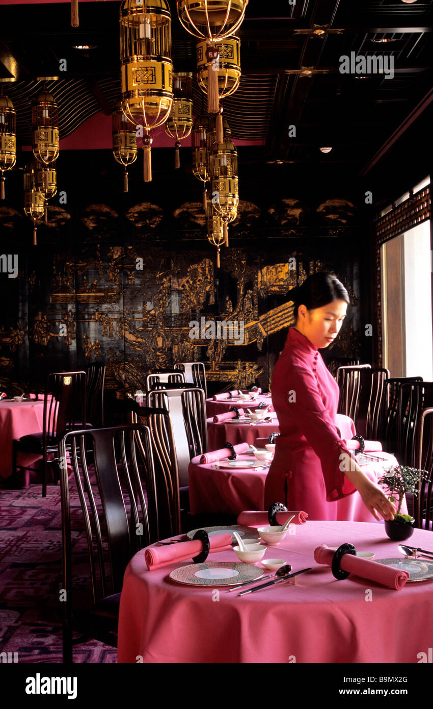 China, Hong Kong, Central District, Mandarin Oriental Hotel, Man Wah Restaurant with traditional Cantonese cooking Stock Photo