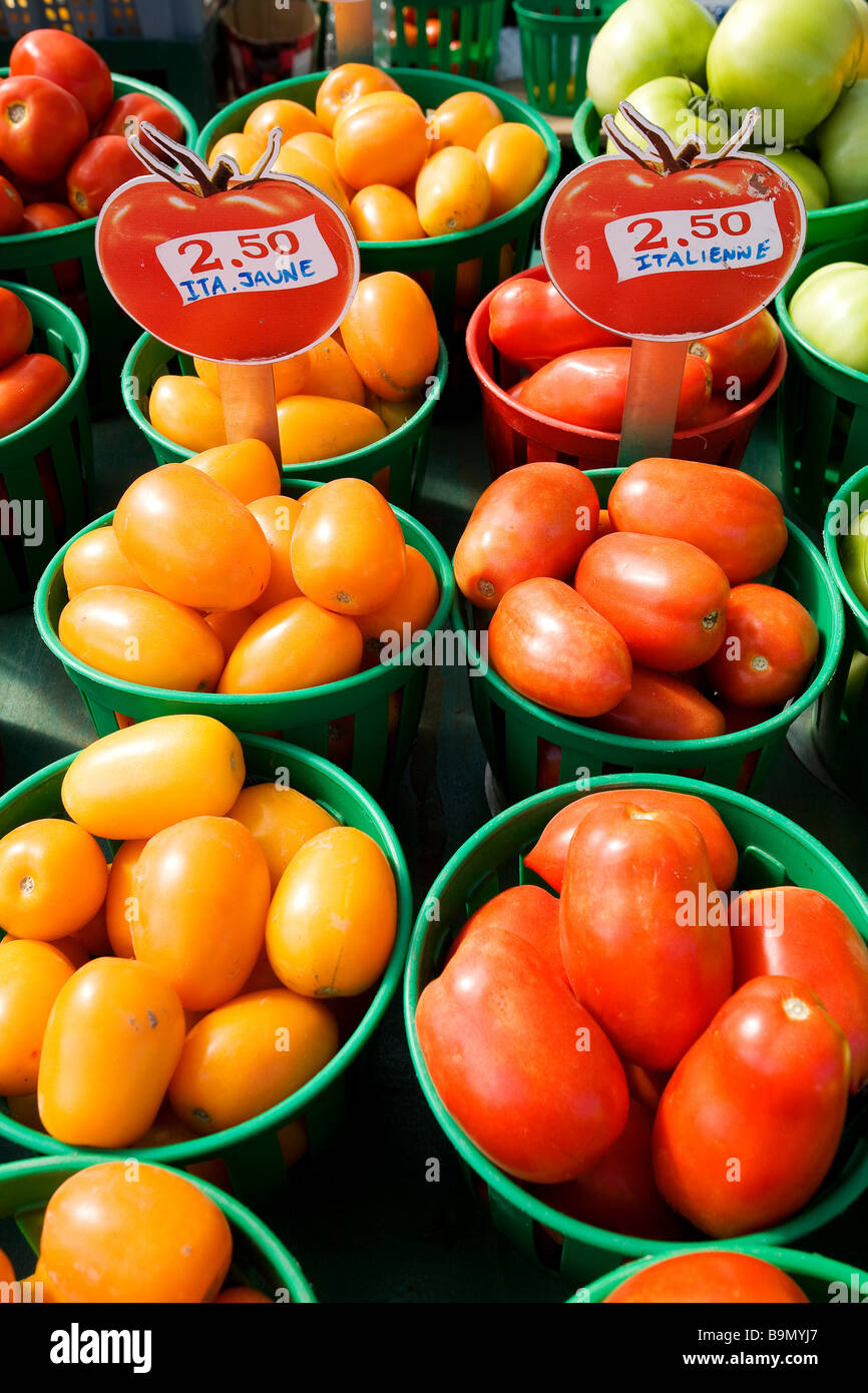 Canada, Quebec Province, Montreal, Jean Talon Market in Little Italy District, tomatoes Stock Photo