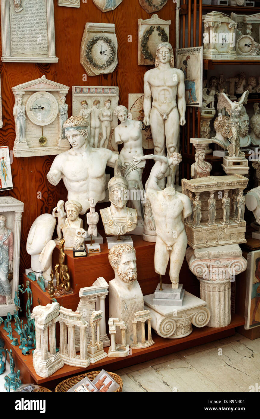Greece, shop with statues and engravings for tourists Stock Photo