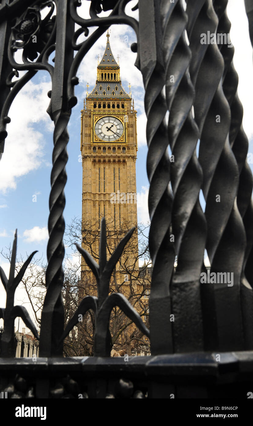 Westminster Railing Westminster Clock Tower through railings around Houses of Parliament ...