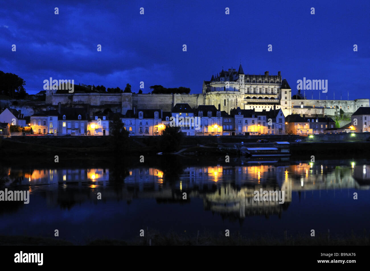Amboise castle night hi-res stock photography and images - Alamy