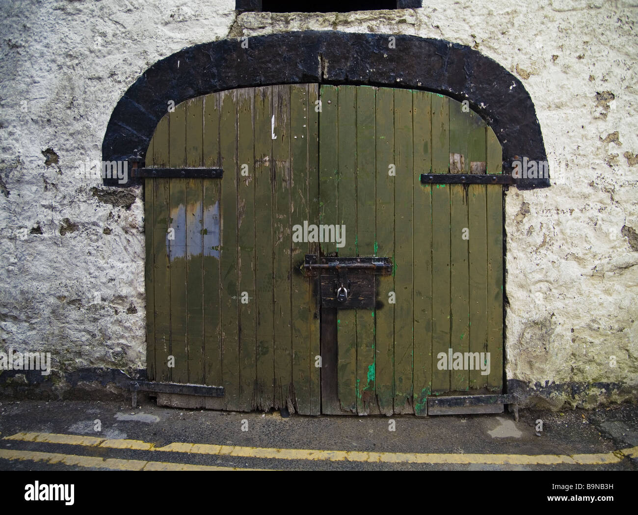 Gate Gable Irish outhouse hi-res stock photography and images - Alamy