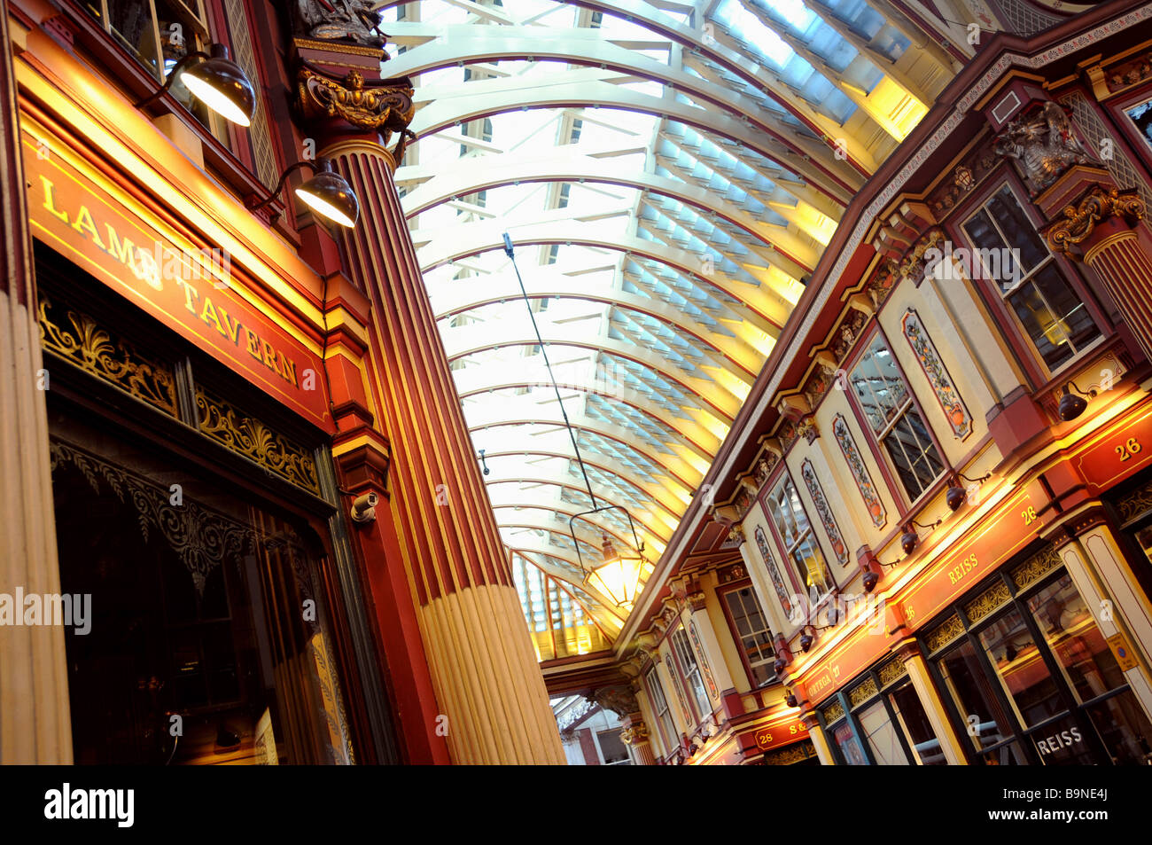 The Lamb Tavern, Leadenhall Market, London Stock Photo Alamy