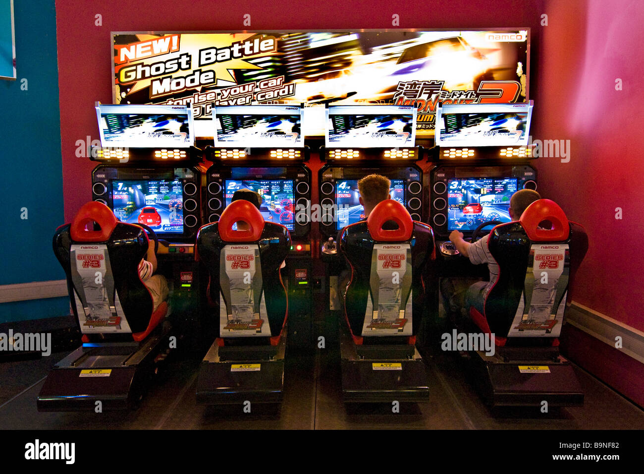 Teenage games hi-res stock photography and images - Alamy