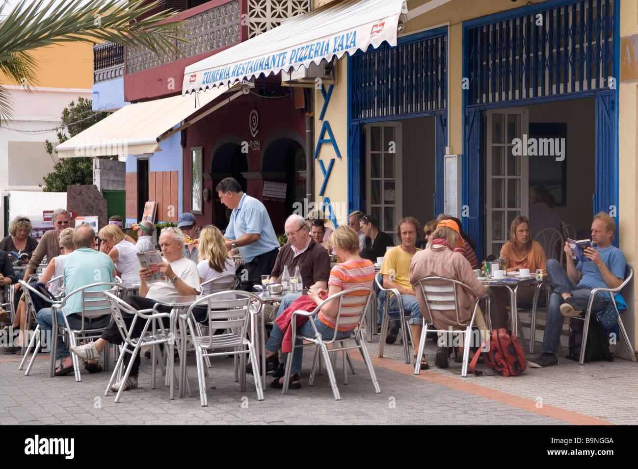 Valle gran rey restaurant hi-res stock photography and images - Alamy