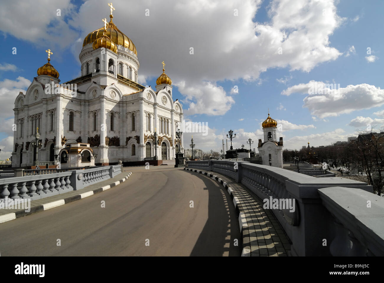 Road to the Cathedral of Christ the Saviour Moscow Russia Stock Photo