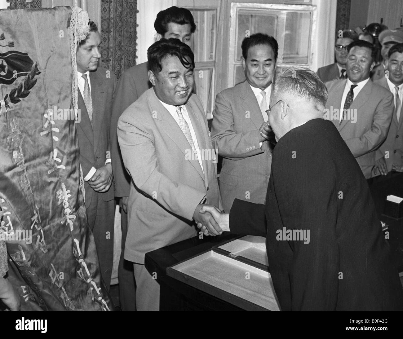 Kim Il Sung High Resolution Stock Photography And Images Alamy