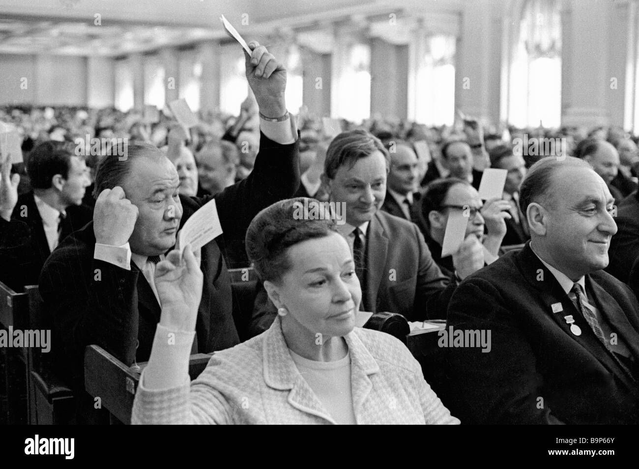 оттепель 1960 х. оттепель 1950. оттепель в ссср. оттепель москва 60-е. ссср 60е оттепель.