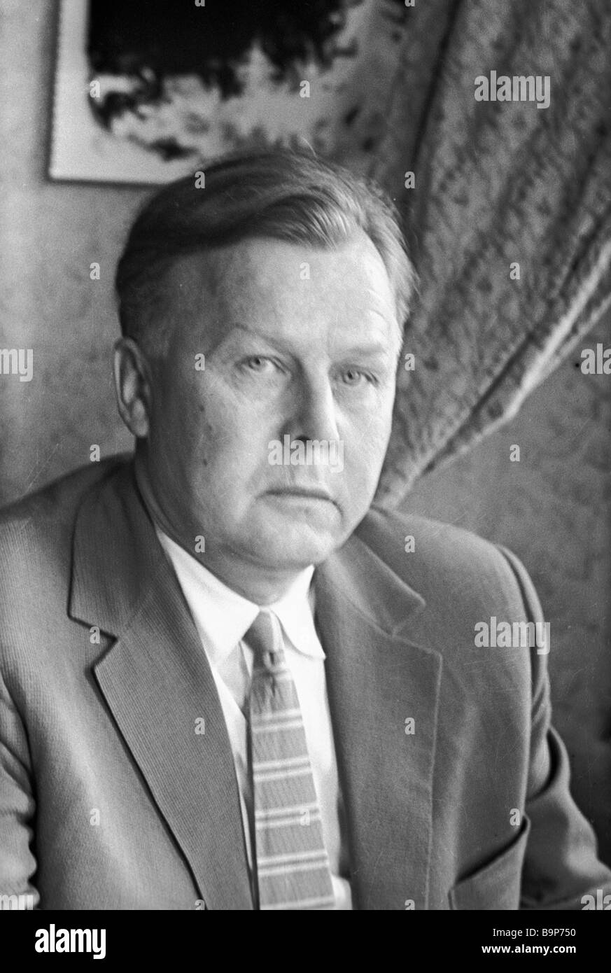 A. T. Tvardovsky, Vasily Terkin: a brief summary. Main characters. Date of writing 82 A. T. Tvardovsky, Vasily Terkin: a brief summary. Main characters. Date of writing 17