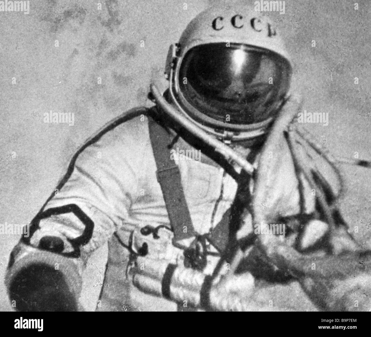 Biography of Alexei Arkhipovich Leonov Biography of Alexei Arkhipovich Leonov