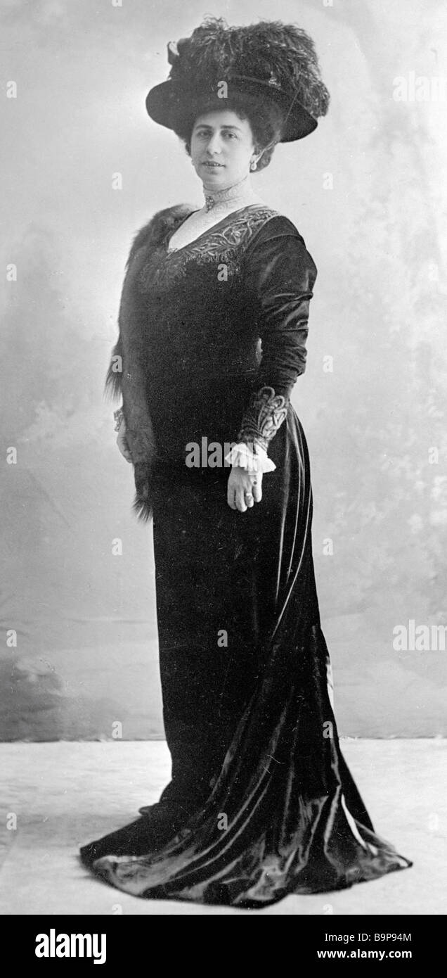 Soviet singer Antonina Nezhdanova Stock Photo - Alamy
