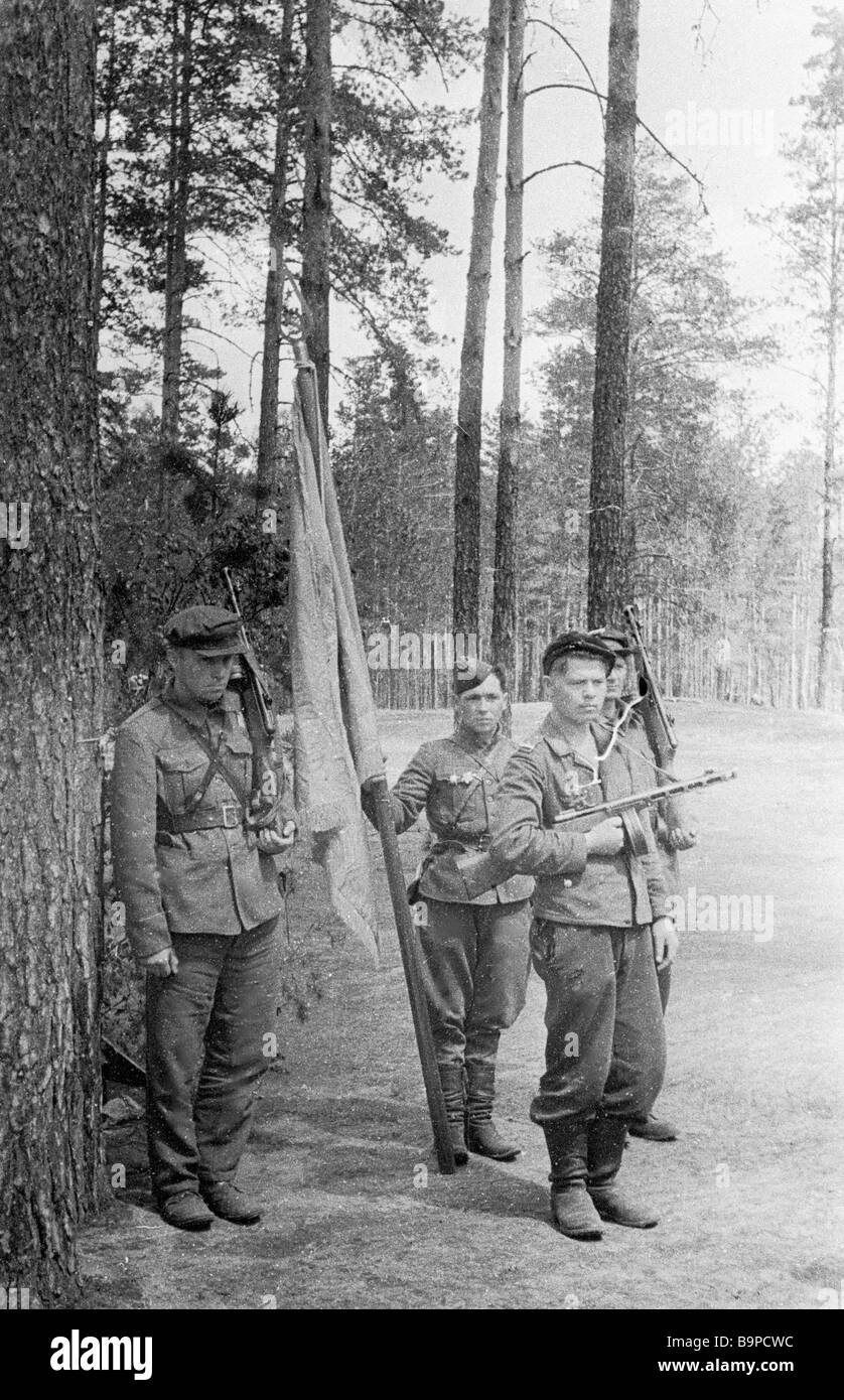 Guerrilla Soldiers High Resolution Stock Photography and Images Alamy