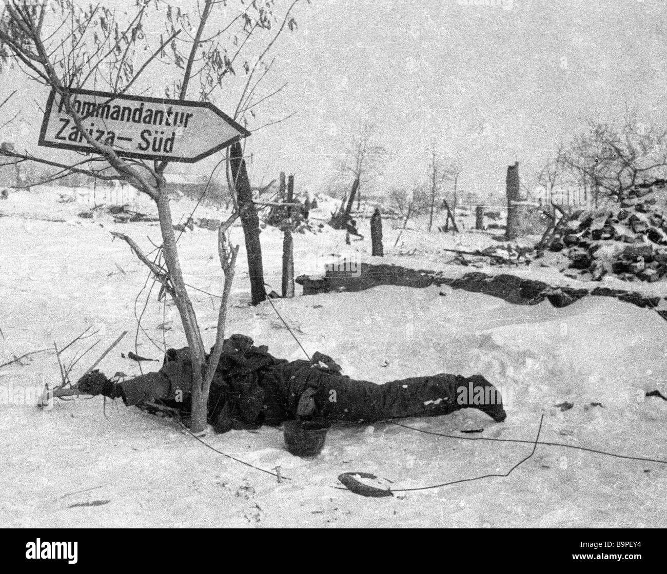 The corpse of a German soldier on the battlefield of Stalingrad Stock Photo