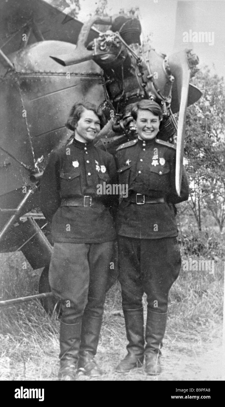 female-pilots-heroes-of-the-soviet-union-natalia-kravtsova-meklin-and