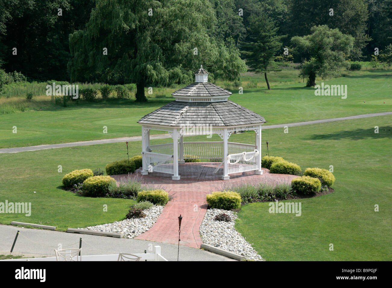 Gazebo and garden hires stock photography and images Alamy