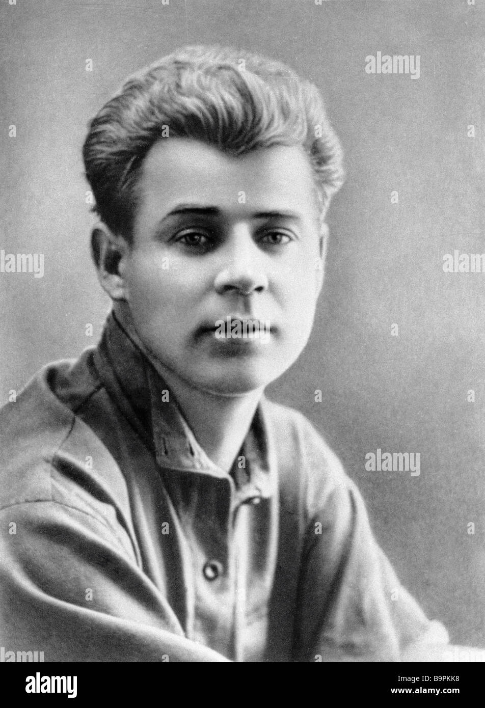 What was the name of Sergei Yesenins wife Women in the life of a poet What was the name of Sergei Yesenins wife Women in the life of a poet