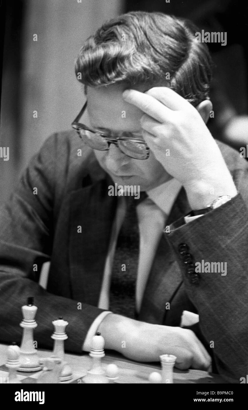 Grandmaster chess Black and White Stock Photos & Images - Alamy