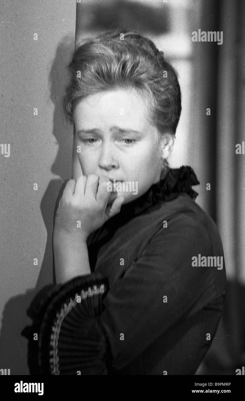 Iya Savvina as Dolly in the film Anna Karenina Stock Photo - Alamy