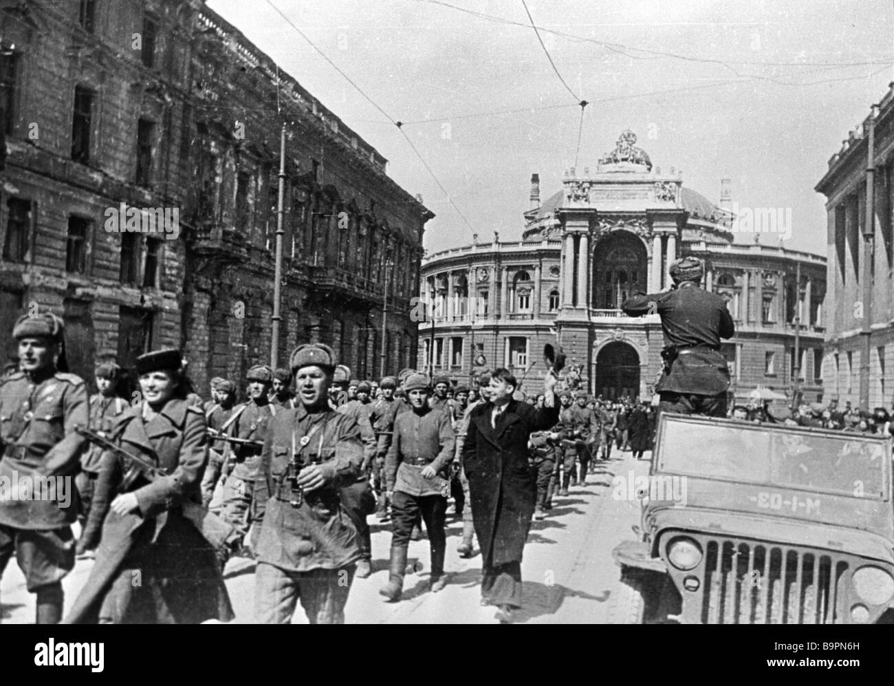 10 апреля 1944 года. Одесса 10 апреля 1944 года. Освобождение Одессы 1941. День освобождения Одессы от румынско-немецких войск 1944г.. Одесса в Великую отечественную войну освобождение.