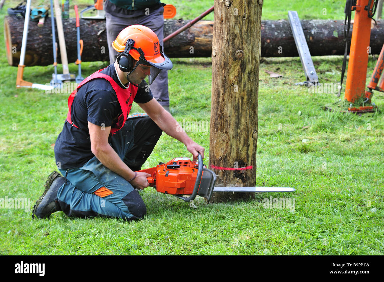 Logging skill hires stock photography and images Alamy