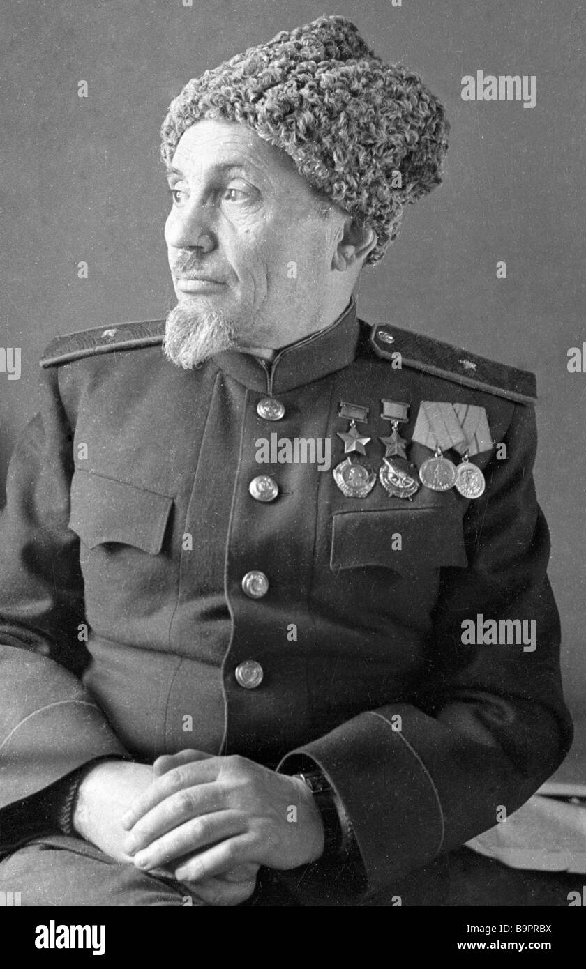 Ковпак какое движение. Сидор ковпак (1887-1967). Ковпак какое движение. Сидор артемьевич ковпак фото. Сидор ковпак партизан.