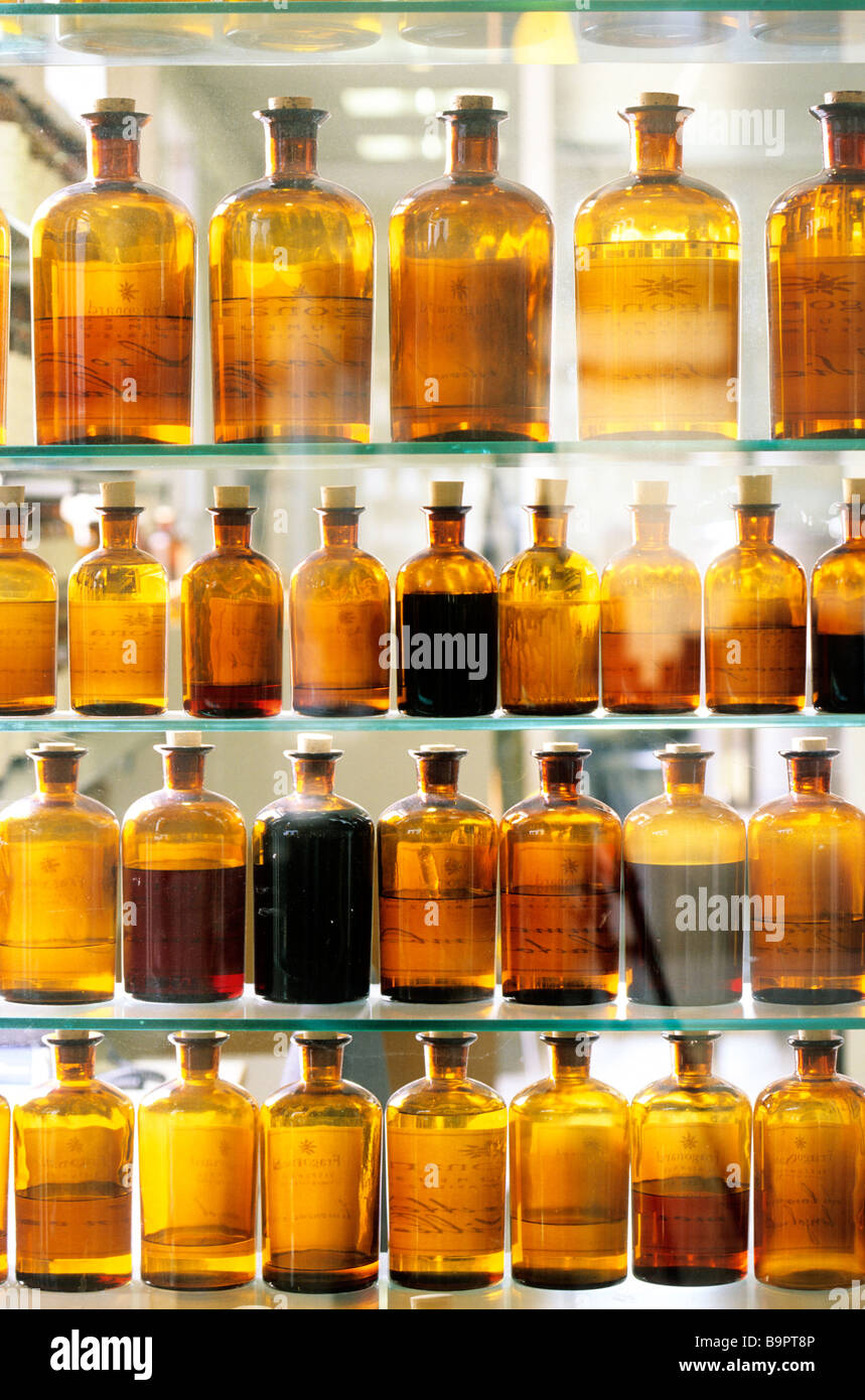 France, Alpes Maritimes, Grasse, Fragonard, perfumer, the flower factory, laboratory (compulsory mention) Stock Photo