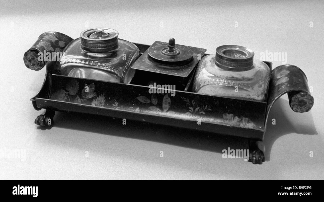 Leo Tolstoy s ink pot from the Yasnaya Polyana Museum Stock Photo Alamy