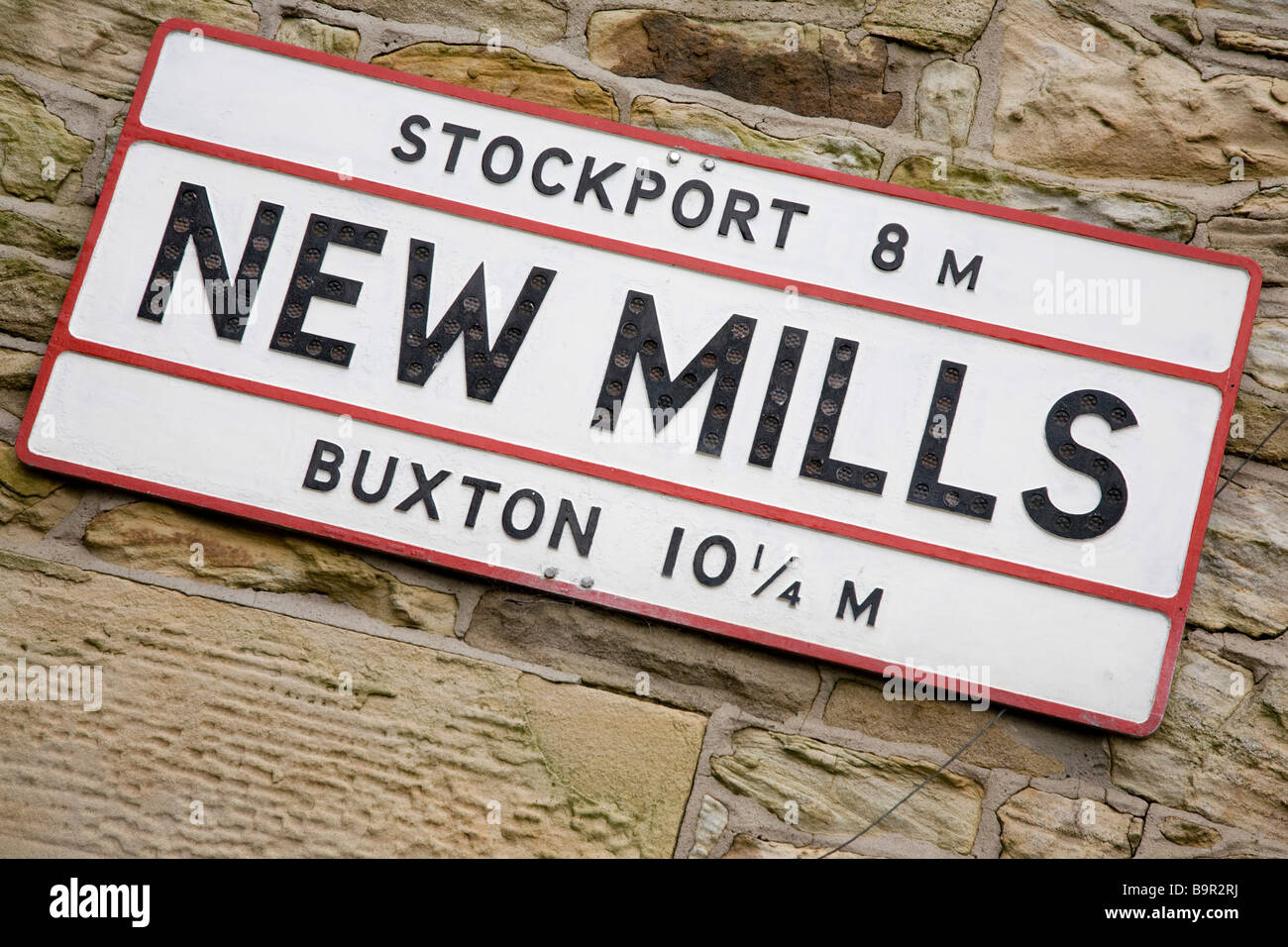 Derbyshire sign for new mills hires stock photography and images Alamy