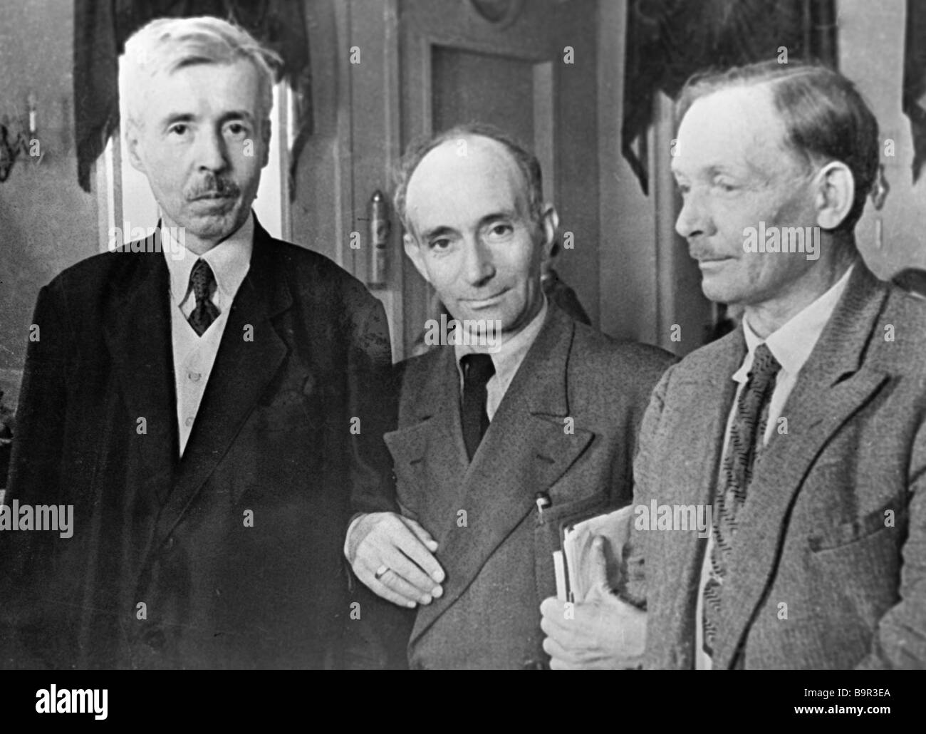 Delegates of the First All Union Congress of Soviet Writers left to right  Kocherga Ukrainian SSR Jean Richard Bloch France and Stock Photo - Alamy