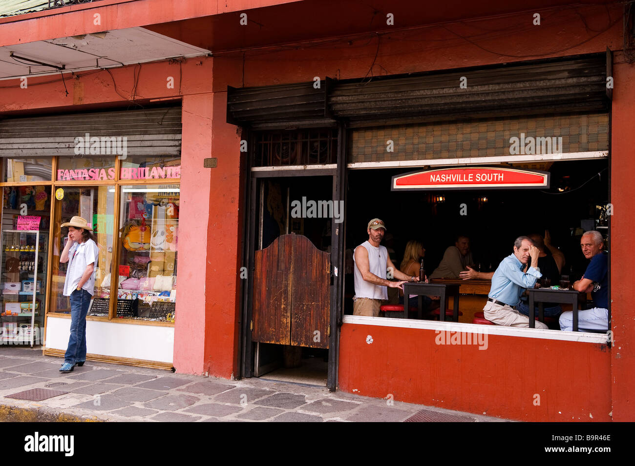 Costa Rica, San Jose Province, San Jose, bar Stock Photo Alamy
