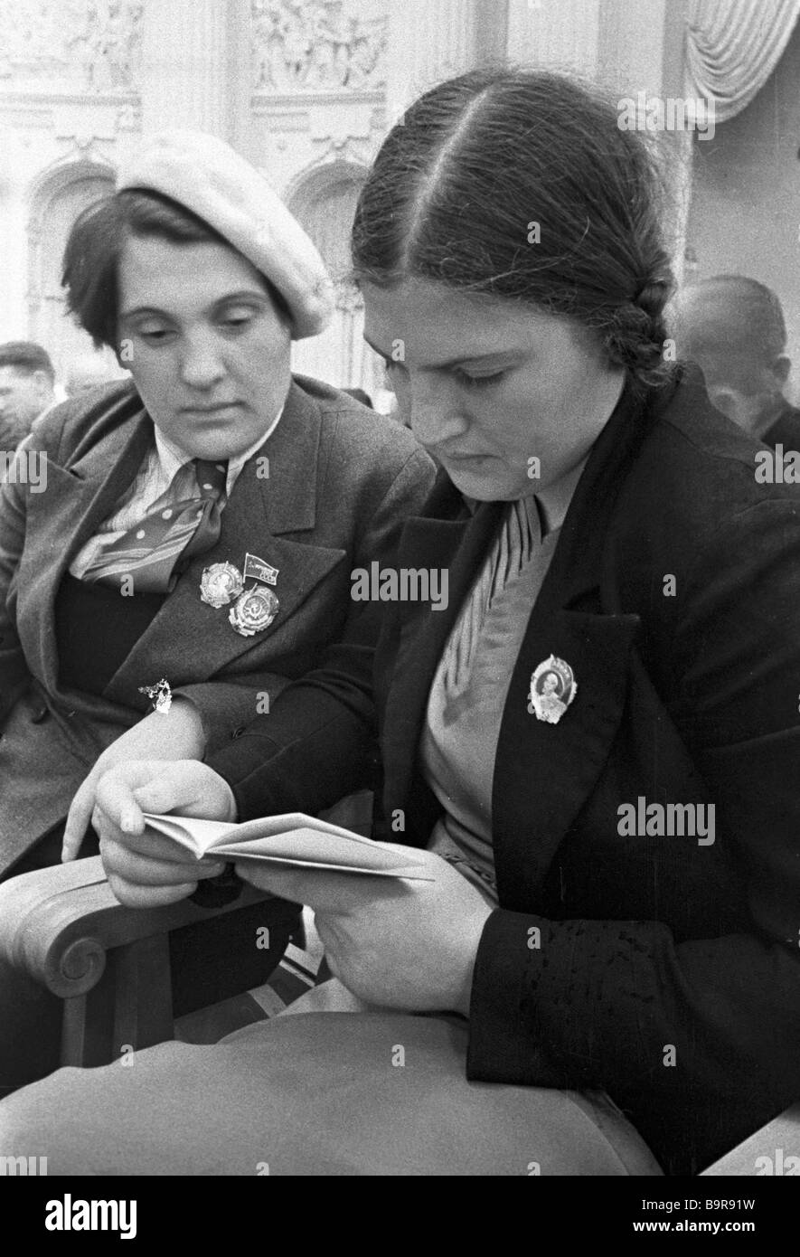 remarkable tractor drivers sisters