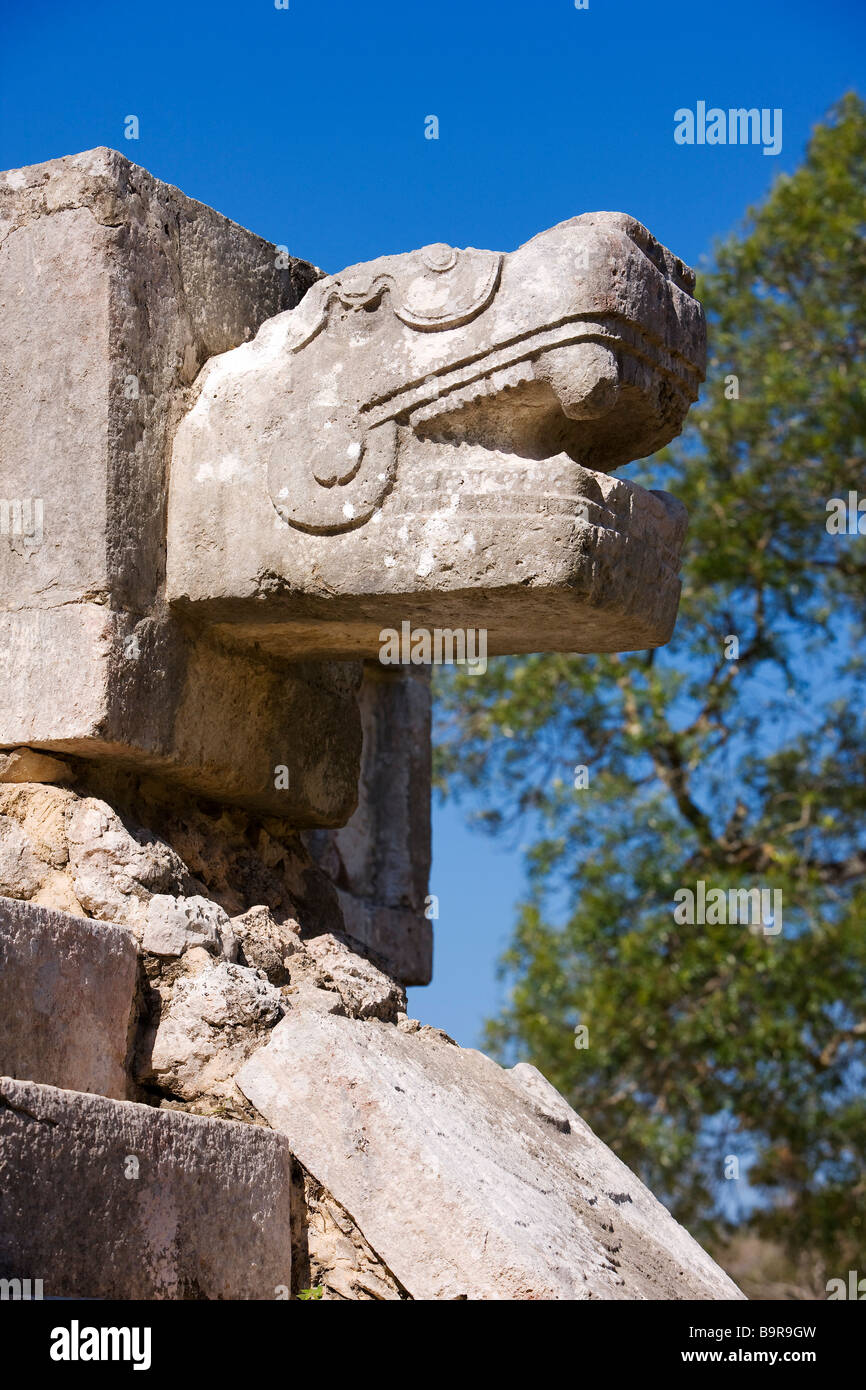 Mexico, Yucatan State, archaeological site of Chichen Itza, classified as World Heritage by UNESCO, Serpent Head Stock Photo