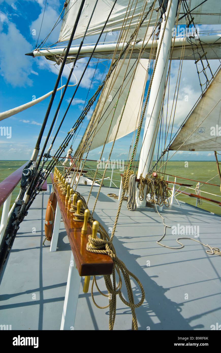 Rigging and deck of tall ship Abel Tasman on the  Ijsselmeer Netherlands | Takelage und Deck des Rahseglers Abel Tasman auf dem Stock Photo