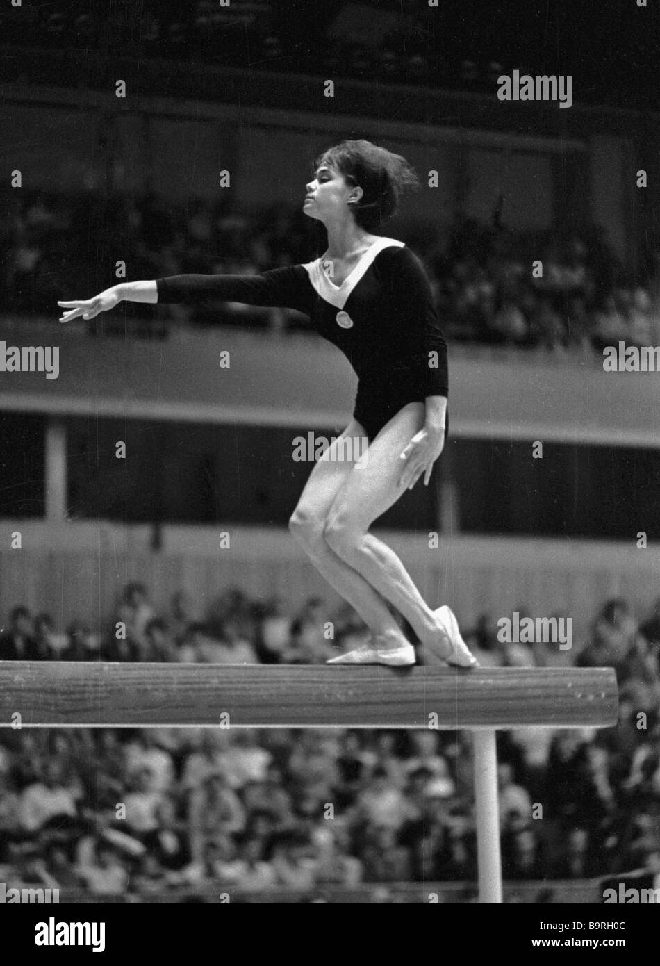 Elena Davydova - the absolute Olympic champion in gymnastics Elena Davydova - the absolute Olympic champion in gymnastics