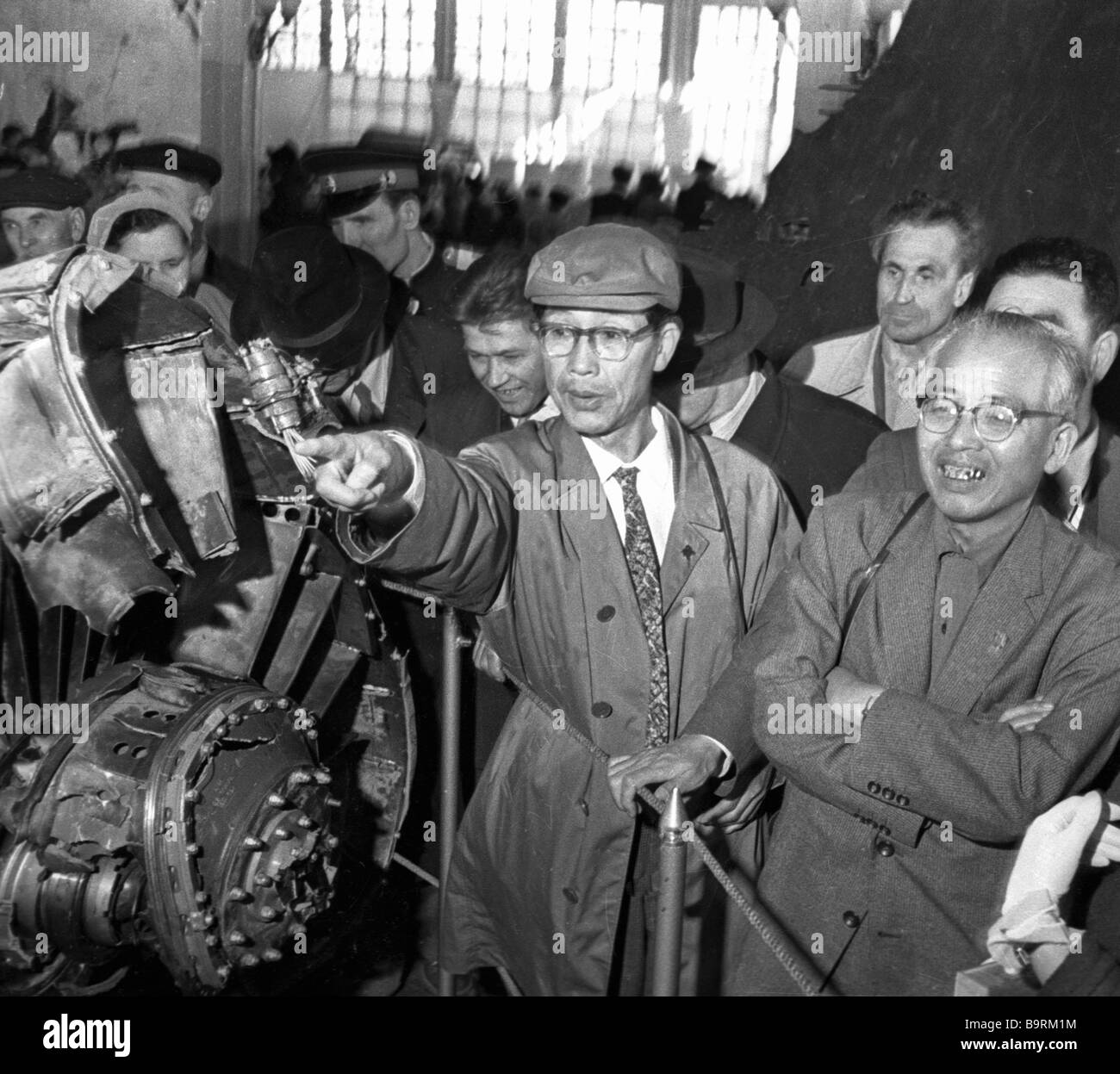 Japanese Delegation Observing The Remainder Of The Us Spy Plane U 2 Piloted By Francis Gary Powers Stock Photo Alamy Japanese Delegation Observing The Remainder Of The Us Spy Plane U 2 Piloted By Francis Gary Powers Stock Photo Alamy