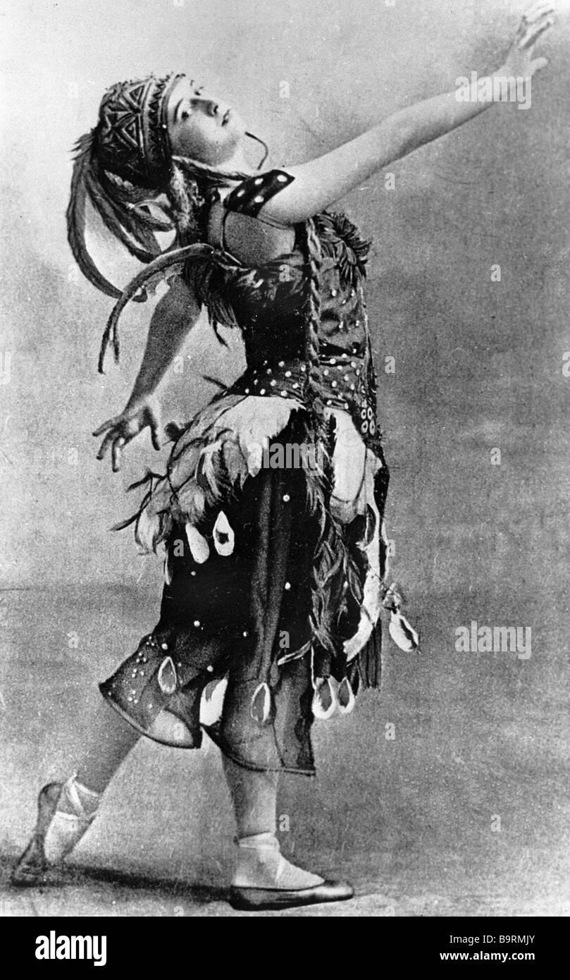 Ballet dancer Tamara Karsavina as the Firebird in Igor Stravinsky s ballet The Firebird staged by the Mariinsky Theater Stock Photo