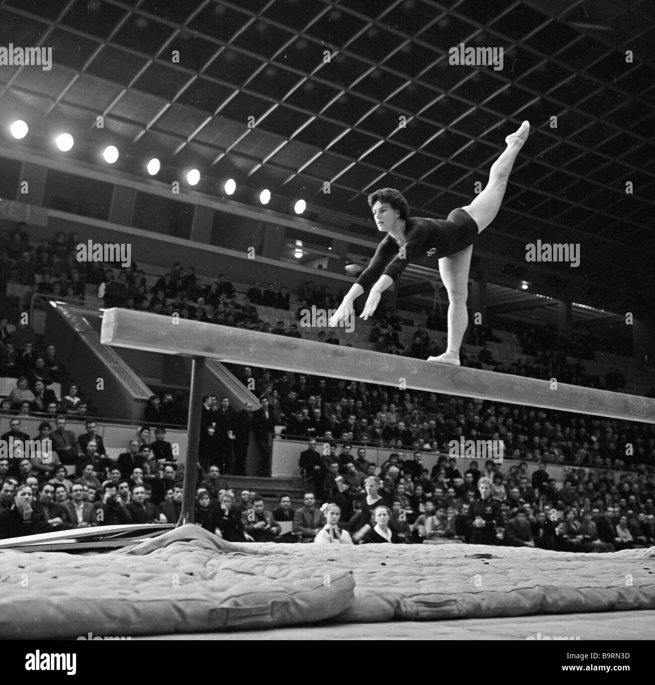 Elena Davydova - the absolute Olympic champion in gymnastics Elena Davydova - the absolute Olympic champion in gymnastics