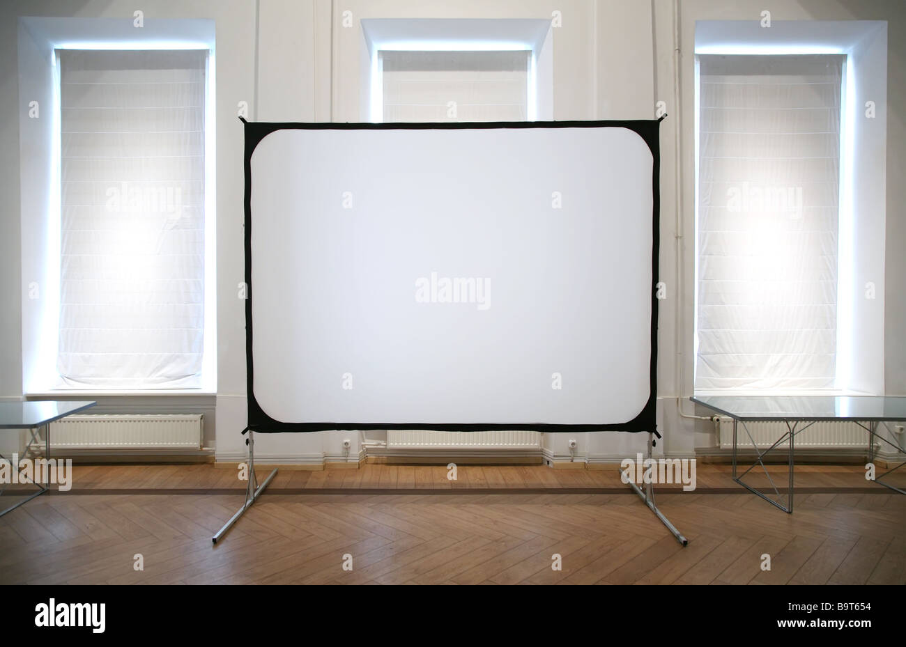 white screen in room Stock Photo Alamy