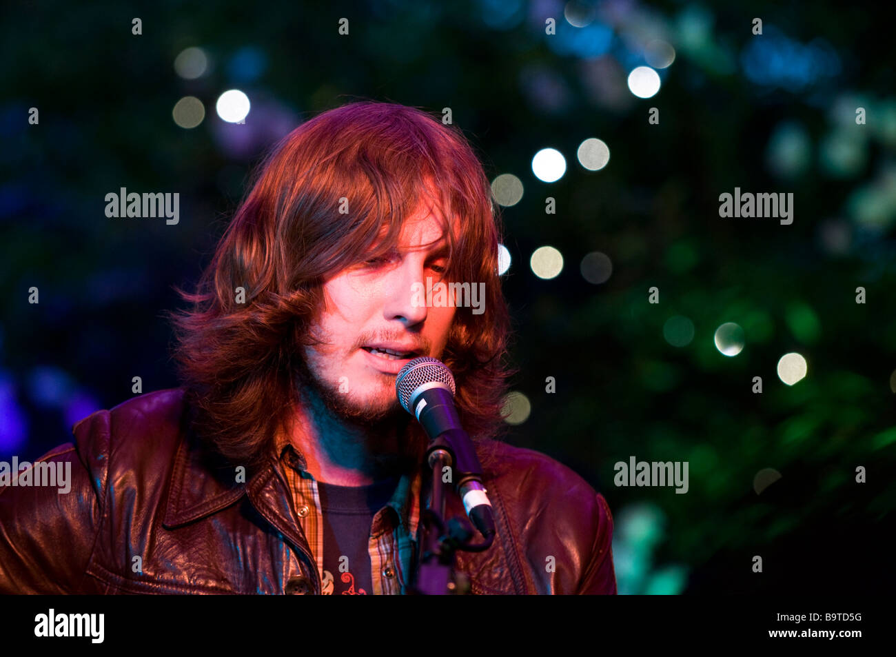 Scott Mathison Singer Scott matthews singer hi-res stock photography and images - Alamy