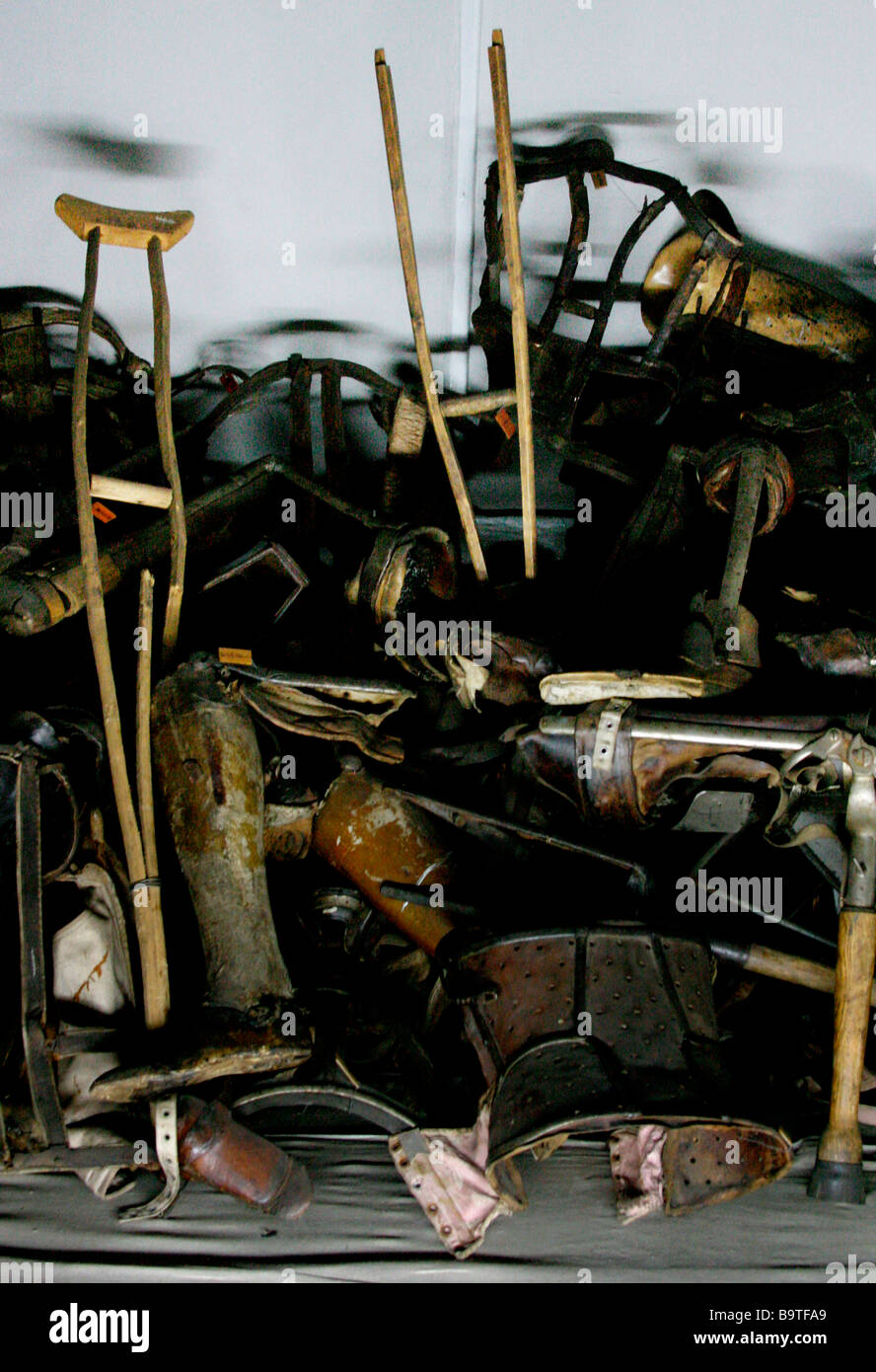 jewish Artifical limbs and crutches, nazi Auschwitz Stock Photo Alamy