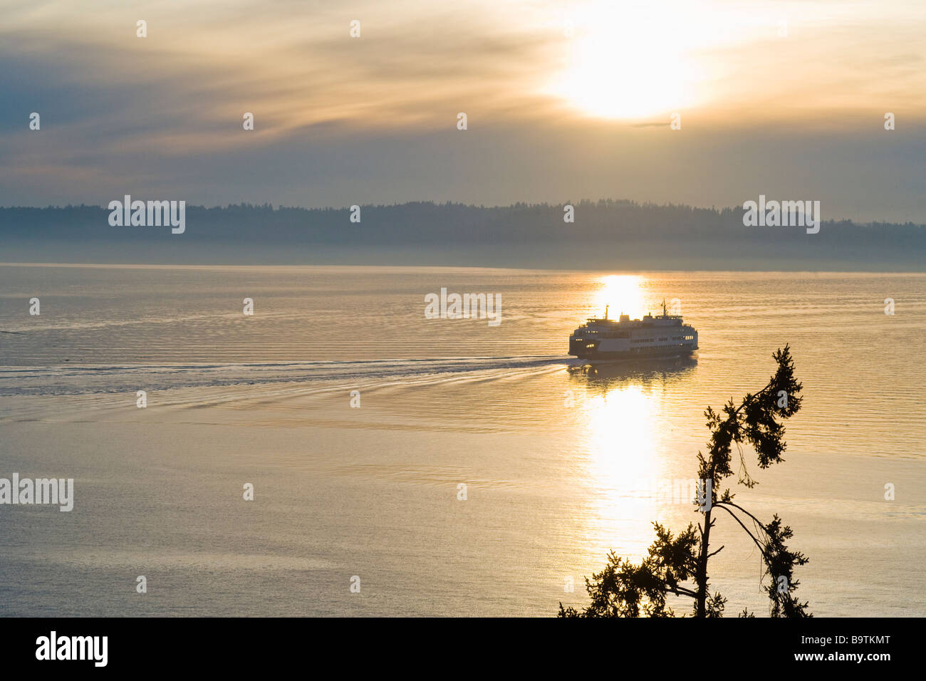 A Washington State Ferry running on the Puget Sound between Seattle and
