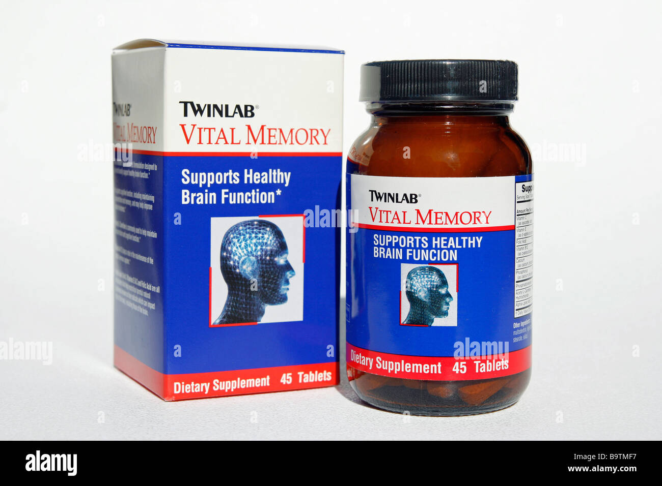 Memory pill dietary supplement designed to help and nutritionally support healthy brain function. Stock Photo