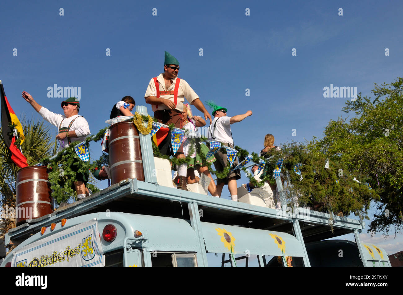 mardi gras lake wales