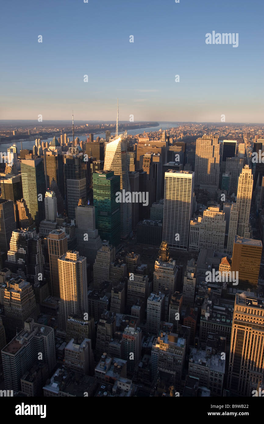 MIDTOWN SKYLINE MANHATTAN NEW YORK CITY USA Stock Photo