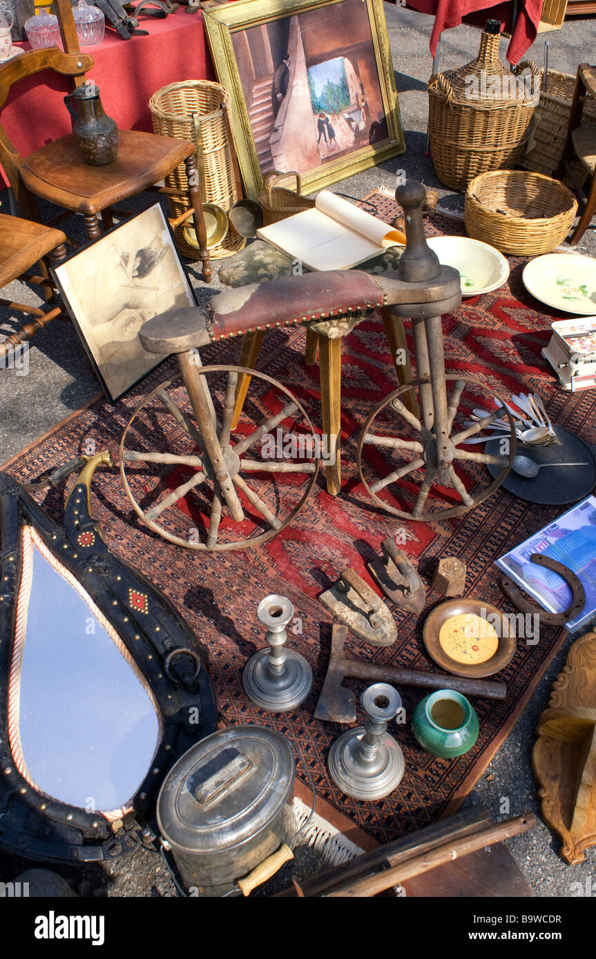 Bric a brac for sale hires stock photography and images Alamy