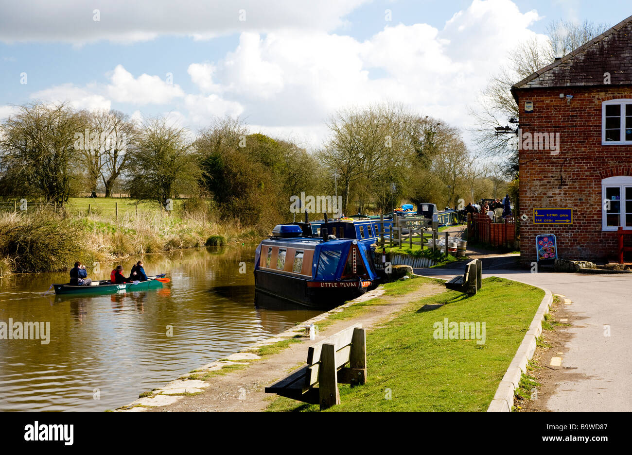 The Kennet and Avon Canal at Pewsey Wharf Wiltshire England UK Stock ...