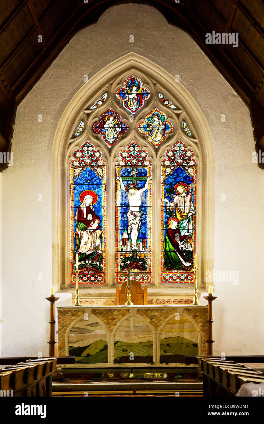 English church interior hi-res stock photography and images - Alamy