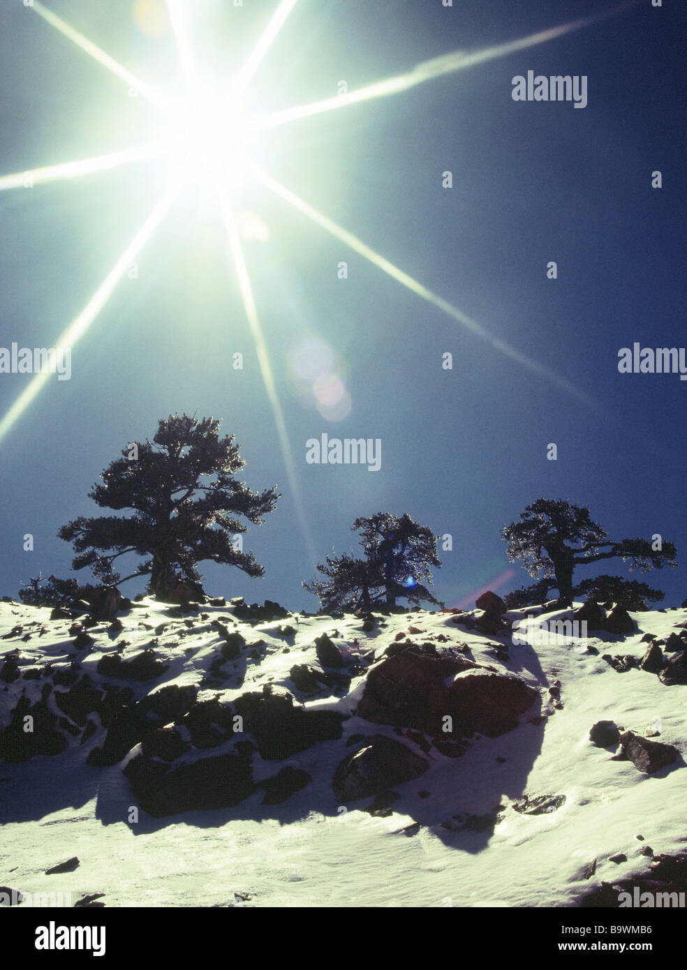 Snow and landscapes hi-res stock photography and images - Alamy