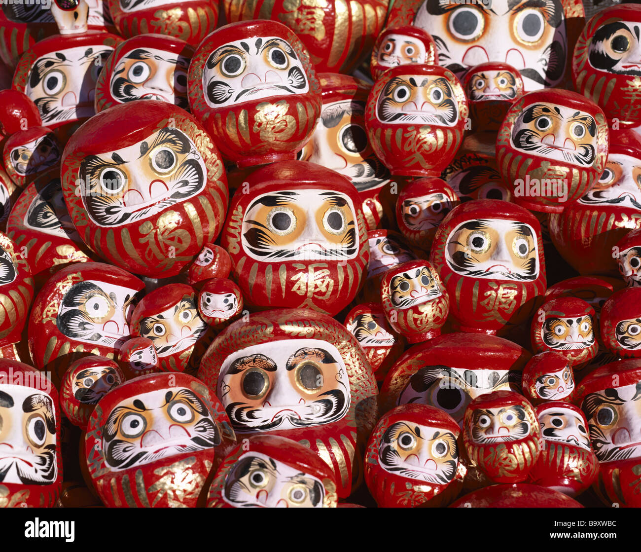 Daruma Dolls Stock Photos & Daruma Dolls Stock Images - Alamy