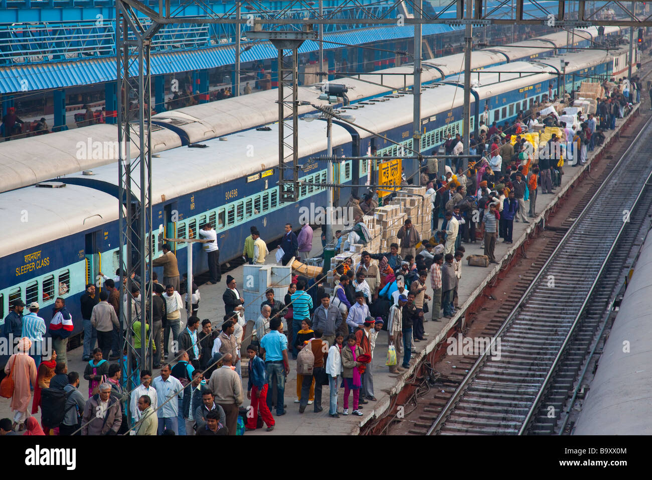 New Delhi Railway Station In Delhi India Stock Photo Alamy new-delhi-railway-station-in-delhi-india-stock-photo-alamy